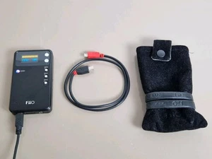 FiiO E17 Alpen USB DAC & Headphone Amp + Cables, Case & Bands – Fully Working - Zdjęcie 1 z 16