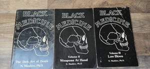 Black Medicine Mashiro Set Of 3 Volumes Vintage 1st Edition 1978, 1979, & 1981 - Picture 1 of 9