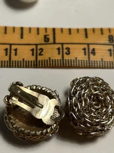 Vintage Gold Tone Coiled Chain Rose Clip On Earrings - Picture 1 of 7