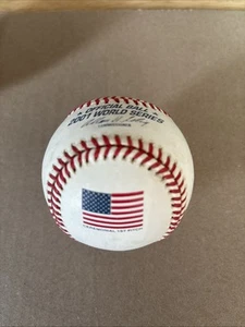 Rawlings Official 2001 World Series Baseball 1st Pitch Flag Logo - Bild 1 von 7