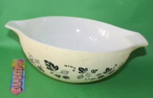Vintage Pyrex schwarz und gelb Glas Blumenmuster Rühren Servierschüssel 444 4QT - Bild 1 von 8