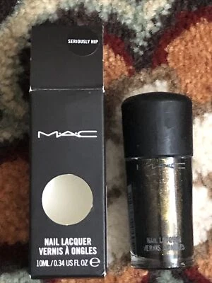 Esmalte MAC NAIL LACQUER SERIOUSLY HIP Style Negro LE Foto 1 de 4