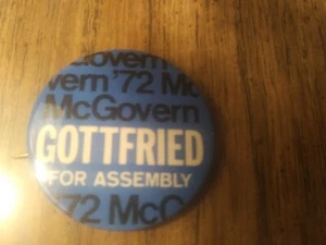 George McGovern Richard Gottfried Pin Back Campaign Button New York 1972 Local - Picture 1 of 3