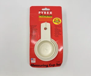 Juego de 4 vasos medidores de cocina accesorios PYREX 1995 vintage hechos en EE. UU. - Imagen 1 de 4