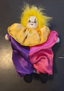 VINTAGE ARTMARK PORCELAIN CLOWN DOLL 7" - Picture 1 of 2