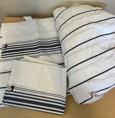 Tommy Hilfiger 3pcs Size TWIN Stripe Blue & White Sheet Set - Image 1 of 4