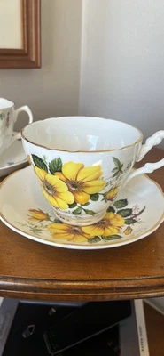 Антикварные чайные чашки и блюдца лот из 4 Foley, Crown Dorset, Consort, Royal Albert - Изображение 1 из 4