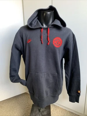 Manchester United men’s large Nike black long sleeve pullover hoodie sweatshirt  - Image 1 of 4