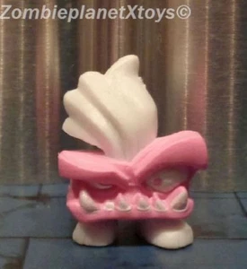 Mini figura de juguete coleccionable FLUSH FORCE EDICIÓN DE TEJIDO - Imagen 1 de 3