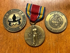 Vintage Freedom of Speech + Religion World War 2 Medal + Army Research Lab Coin - Picture 1 of 8