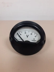 ANTIGUO VOLTIMETRO DE EMPOTRAR SIEMENS - Imagen 1 de 5