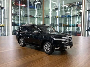 Modello pressofuso 1/18 - Toyota Land Cruiser LC300 ZX | Modelli LCD |... - Foto 1 di 9