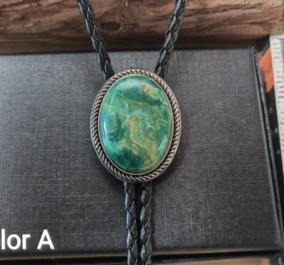 Collar de boda con corbata Bolo de jade bosque verde para hombre novio vaquero occidental Foto 1 de 4