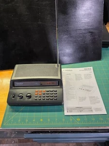 RADIO SHACK PRO-2018 SCANNER DE BUREAU 200 CANAUX AVEC MANUEL DU PROPRIÉTAIRE FONCTIONNE - Photo 1/7