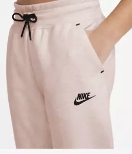 NWT Girls Nike Tech Pants Pink Oxford Big Kids S / M / XL CZ2595-601 NEW - Picture 1 of 2