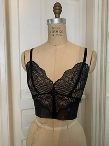 Triumph Bralette Iconic Essense No Wire Lacy Size M Black $98 - Picture 1 of 3