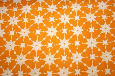 BORDADO EN NARANJA Y BLANCO DE PATRICK LOSE - TELA 100% ALGODÓN Foto 1 de 4