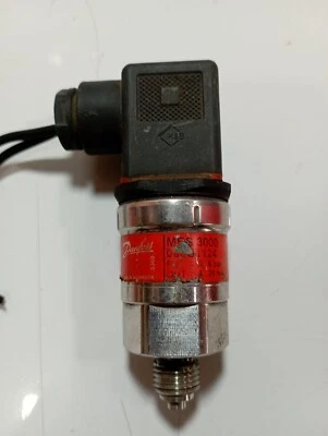 DANFOSS MBS 3000 060G1124 PRESSURE TRANSMITTER 0....6 BAR USED (FREE SHIPPING) - Image 1 of 4