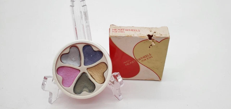 RARE~ FULL 1988 "AVON: HEART WHEELS FOR EYES" Eye Shadow Compact IN ORIGINAL BOX - Image 1 of 1