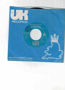 The First Class POP 45 (UK 5N49028) Dreams Are Ten A Penny/Lavender Man NM+ - Imagen 1 de 2