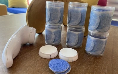 Neutrogena Microdermabrasion Complete System 74 Refill Puffs + 2 Heads + Device - Image 1 of 4