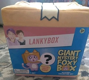 LANKYBOX GIANT MYSTERY FOXY BOX SERIES 3 FIGURES / PLUSH + MORE - Picture 1 of 7