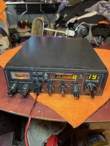Galaxy ll Channel CB Radio Parts Or Repair - Photo 1/13