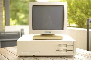 Commodore PC 10-II + 14" Bernstein-Monitor | 640KB RAM | DOS | Rarität – Top - Bild 1 von 18
