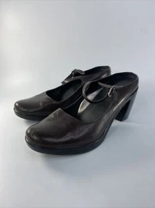 Dansko Womens Size 39 US 8.5 Brown Leather Pumps Heels Shoes Buckle - Picture 1 of 9