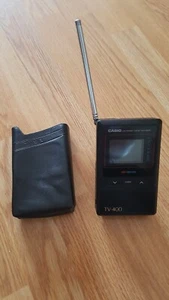 Retro/Vintage Casio TV-400 LCD Tragbarer Farbfernseher 2,2" Bildschirm - Bild 1 von 2
