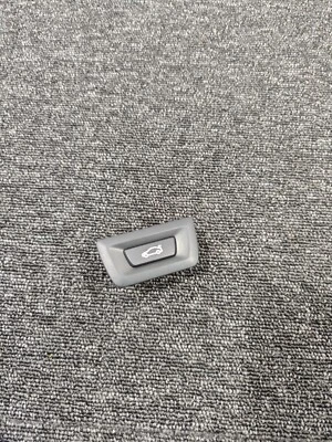 BMW F40 F31 F34 F36 F10 F11 G20 G21 G30 G31 G05 TAILGATE RELEASE SWITCH 9275119 - Image 1 of 4