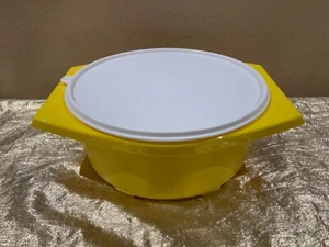 Tupperware UNIQUE Beautiful New Tortilla Keeper in Sunshine Yellow Color - Picture 1 of 4