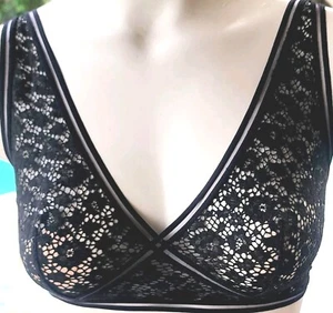 Victoria Secret Rare Vintage bralette M ๐ Unlined Black Lace Soft Back Close - Picture 1 of 3