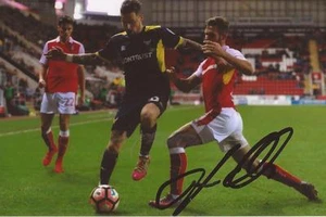 ROTHERHAM: JOE MATTOCK SIGNED 6x4 ACTION PHOTO+COA - Picture 1 of 1
