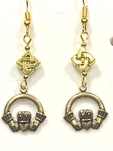 BIG-SALE*NEW HANDCRAFTED GOLDEN CELTIC CLADDAGH DROP EARRINGS. CELT.KNOT-NEW - Picture 1 of 5