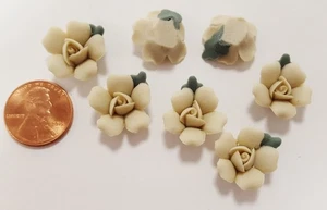 12 PIECE VINTAGE HANDMADE YELLOW PORCELAIN FLOWER OPEN ROSE CAMEO CABOCHONS 5902 - Picture 1 of 5
