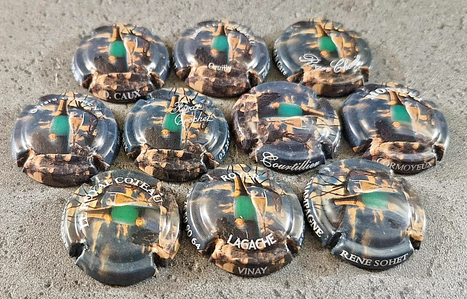 Capsule de champagne :  Lot de 10 Vignerons Repiquées sur Générique N°726 !!! - Photo 1/1