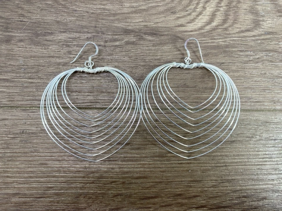 Pendientes colgantes de plata de ley 925 con forma de corazón de alambre de varias líneas (WCP029310) Foto 1 de 1