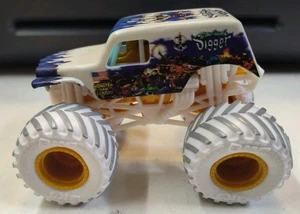 Hot Wheels Monster Jam Gears and Galaxies Son-Uva Digger Die-Cast Truck 1:64 - Picture 1 of 6