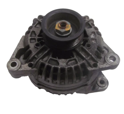 2002 - 2005 奥迪 A4 3.0L 交流发电机 150 安培 DOHC 078903016S 原始设备制造商 KM509252 — 第 1/4 张图片