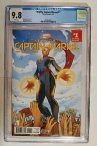 Coperchio coppia Mighty Captain Marvel #1 CGC 9.8! 3/17 Ms. Marvel - Foto 1 di 2