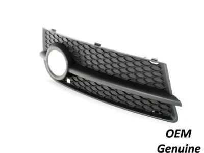 Audi TT TTS 8J Front Bumber Fog Light Grille RIGHT RH Black 2006-2014 8J0807682 - Image 1 of 4