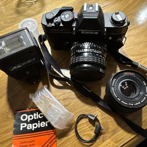 Konica Autoreflex TC inklusive Blitz und 2 Objektiven ab 1€ - Bild 1 von 8