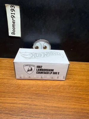 Hot Wheels RLC | 1982 Lamborghini Countach LP 500 S Holiday Edition Foto 1 de 4