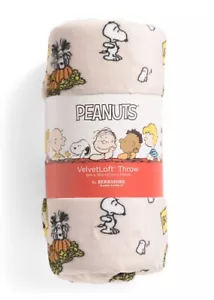 Berkshire Peanuts Snoopy großer Kürbis 50"x70" weiche Halloween Decke Überwurf - Bild 1 von 3