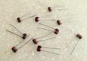 10 Capacitors 10pF Silver Dipped Mica 500V 5% RTM - Picture 1 of 7