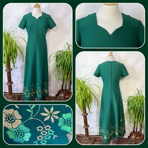 Vintage 1960s 1970s Green Embroidered Polyester Maxi Dress Size 14 Approx - Picture 1 of 6
