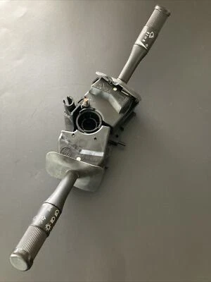 156027142 Controles de luz/giro y lavadora versión EE. UU. Alfa Romeo 164 1991-93 L y S Foto 1 de 4