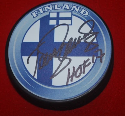 Disco de hockey Beckett firmado FINLANDIA TEEMU SELANNE DUCKS TIBURONES CERTIFICADO DE AUTENTICIDAD 2W918117 Foto 1 de 2