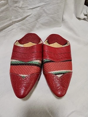 Moroccan Red Leather  slipper women's Pointy Toe babouche Luxe Foto 1 de 4